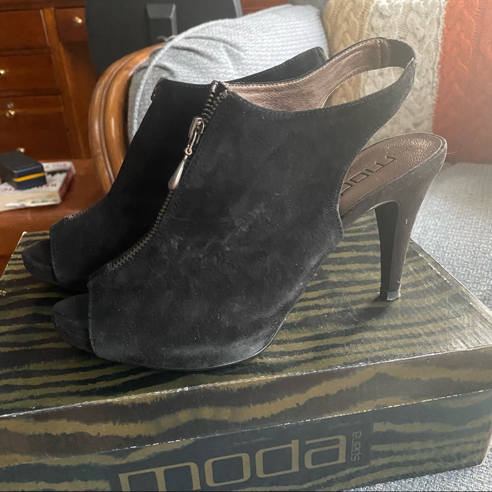 Moda Black Peep Tor Zip Heel Bootie